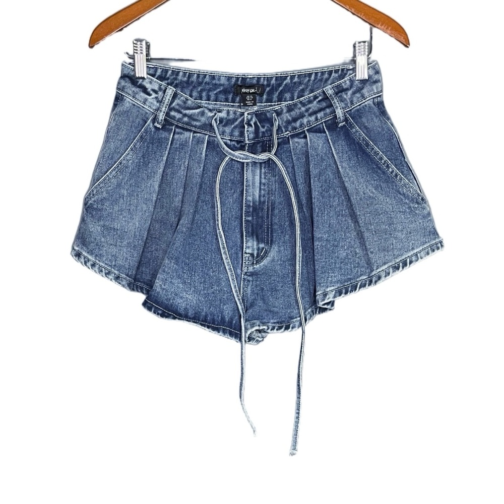 Nasty Gal Denim Flippy Shorts Acid Wash NWT‎